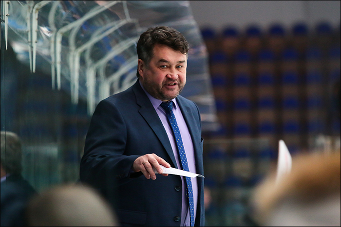 Сафин на лавке-текст.jpg Сафин на лавке-текст.jpg